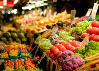 Cyclosporiasis Outbreak: Experts Explain the Right Way to Wash Produce