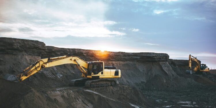 Guinea Gives Glencore Exclusive Rights to Bauxite Production