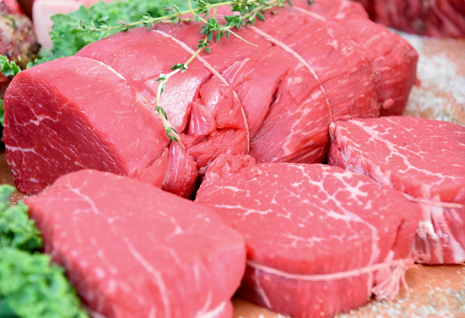 Tyson Shutters 2 Beef Plants, Sells Third as US Cattle Supply Crisis Worsens