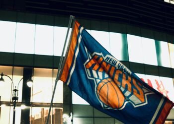 JPMorgan ranks Knicks $11.75 billion after Lakers sale shatters record
