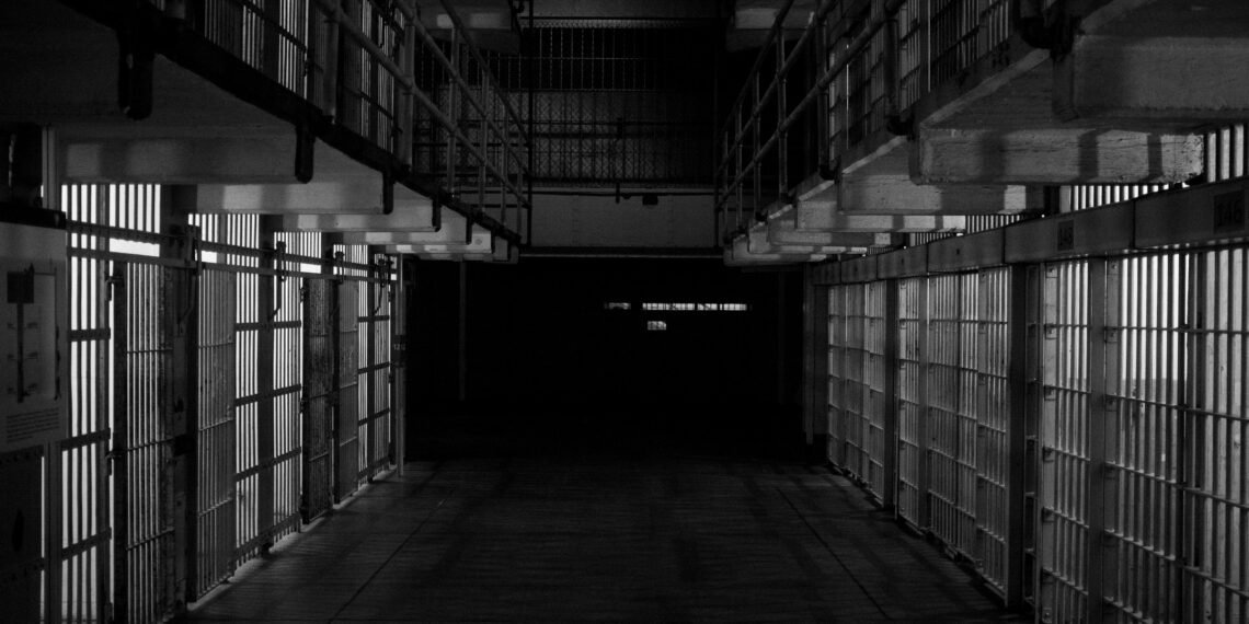US Private Prison Giants Report $1.4bn Revenue As Immigration Detention Surges