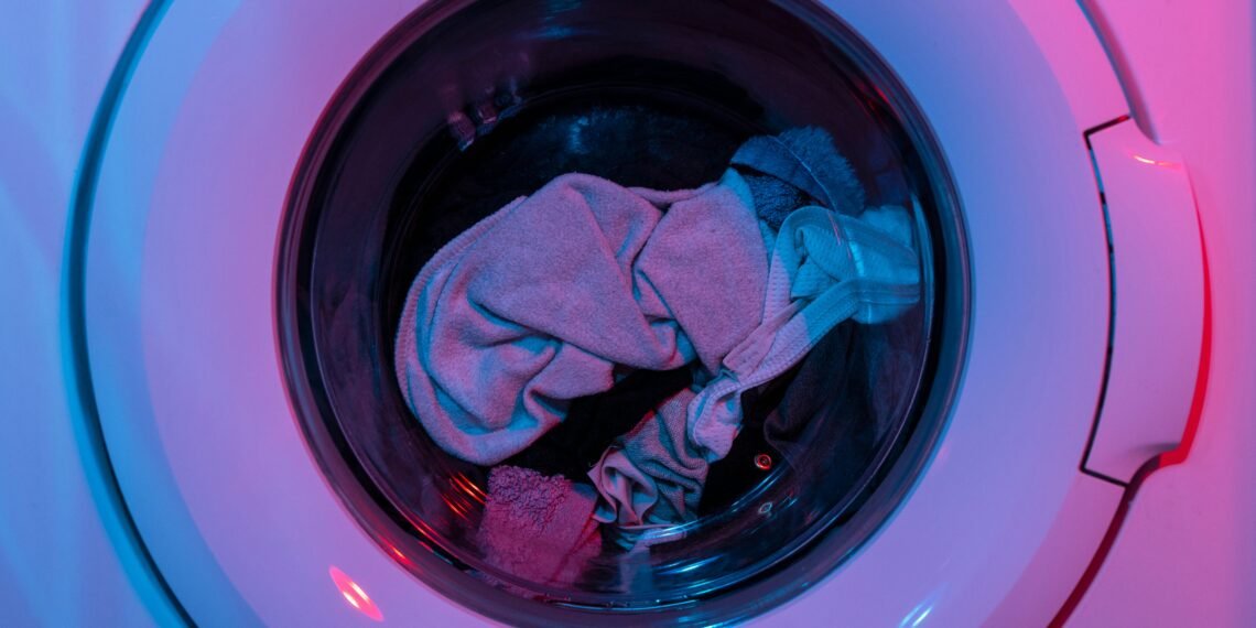 Maryland Family Rations Baths, Delays Laundry as Water Bills Hit $1,000