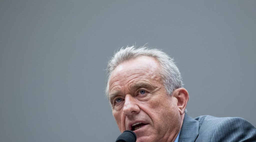RFK Jr., Oz Blame Fraud for ACA Drop, But Analysts Cite Rising Costs