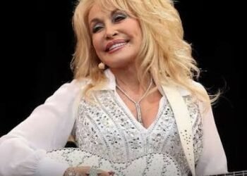 Shania Twain Mourns Dolly Parton: 'My Mentor Is Gone'