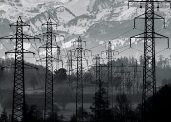 US Grid to Cut Power to New Data Centers First Amid Shortages