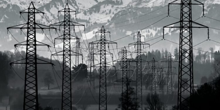 US Grid to Cut Power to New Data Centers First Amid Shortages