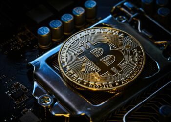 Democrats Slam Trump-Backed Crypto Bank Approval