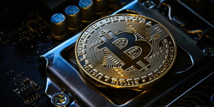 Democrats Slam Trump-Backed Crypto Bank Approval