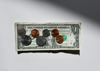 ​Paychecks vs Inflation: U.S. Workers Gain Just $70 Weekly