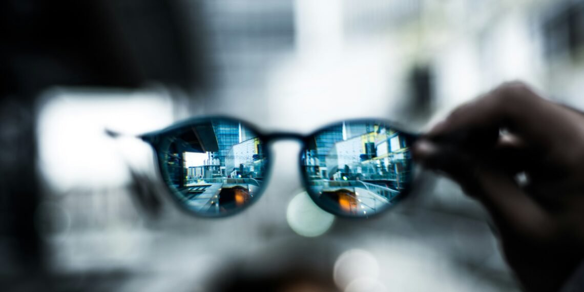 England, Wales Courts Ban Meta Smart Glasses Over Recording Concerns