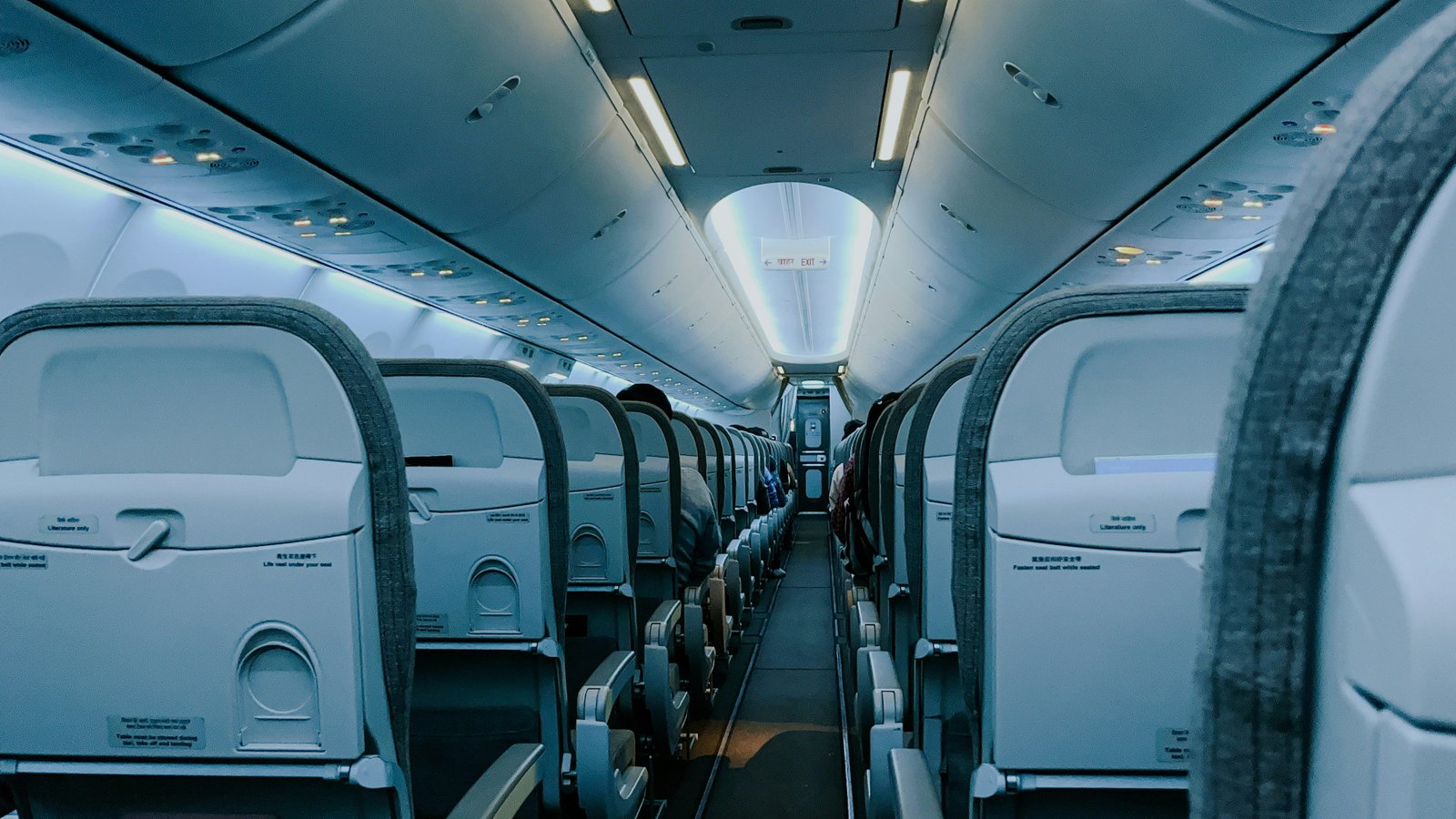 New FAA Rule Cuts First-Class Passengers’ Pre-Flight Drinking Time