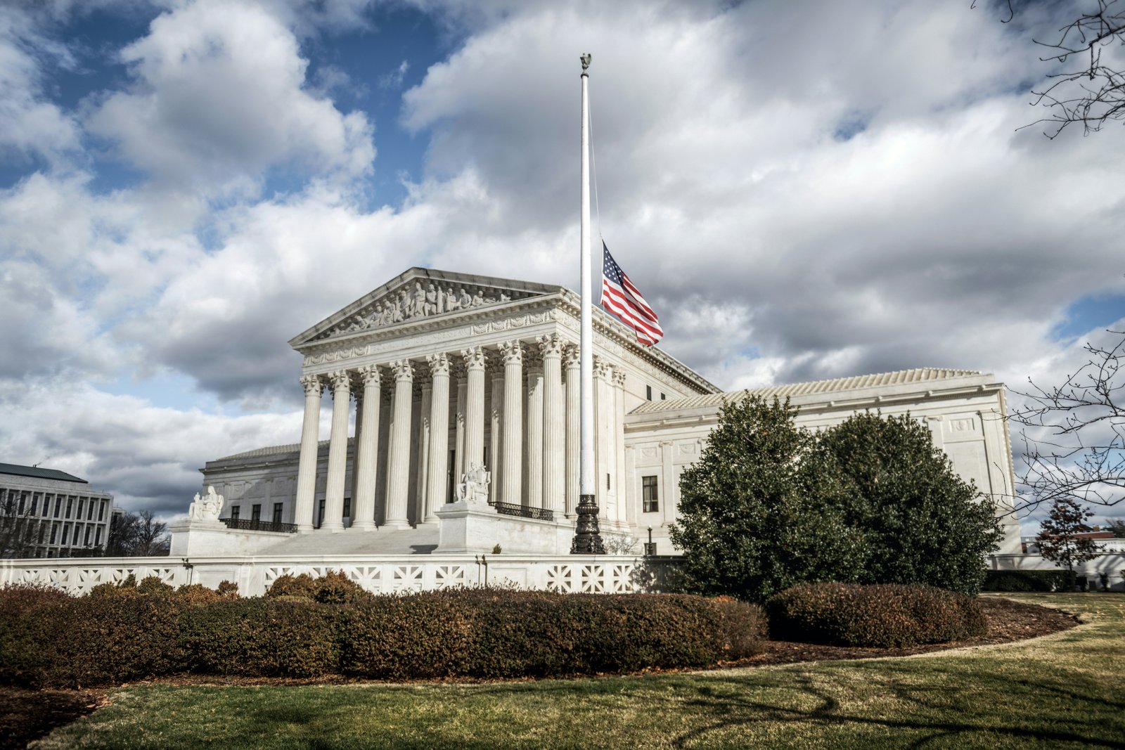 Liberals Push Supreme Court Reform Plans Ahead of Midterms