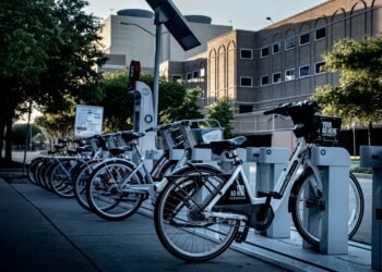 NYC Transportation Chair Wants Apple To Remove Empower Ride-Share App