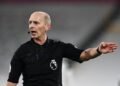 Criticisms for Mike Dean, revealing "secret games" of Premier League refereeing