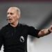 Criticisms for Mike Dean, revealing "secret games" of Premier League refereeing