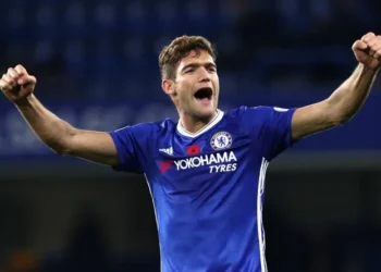 Chelsea endure midfield woes as Arsenal expose Alonso's key weakness