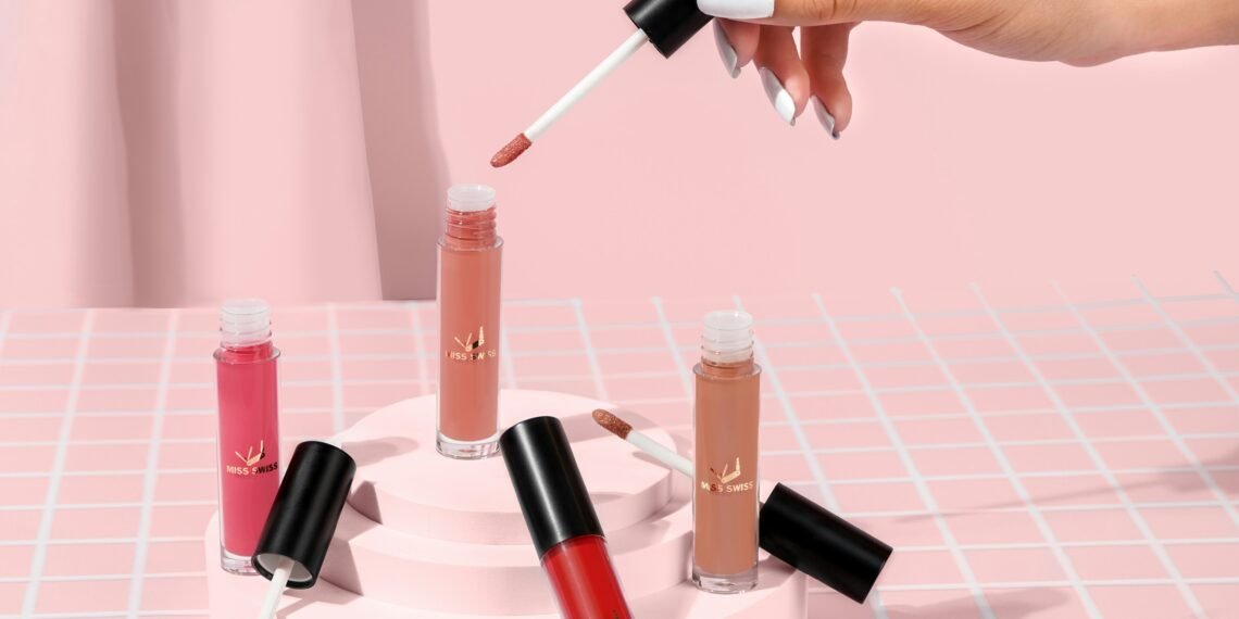 Lip Oils, Lipsticks & Lip Gloss: When to Wear What (And Where)