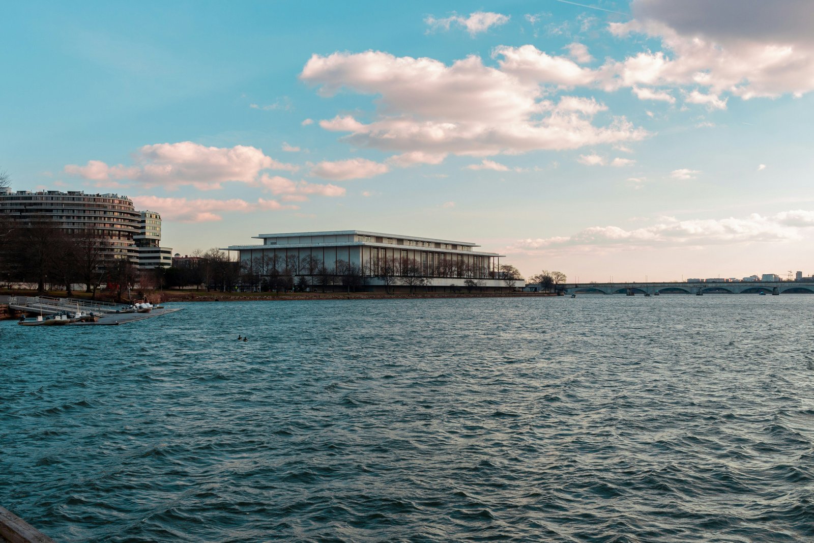 Kennedy Center to Close as Court Blocks Trump Name on Building