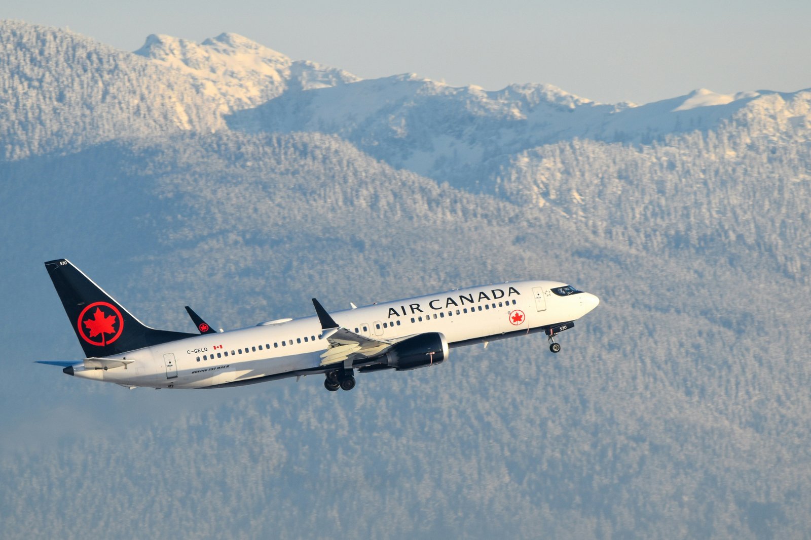 Air Canada Extends Dubai Flight Suspension Until March 2027