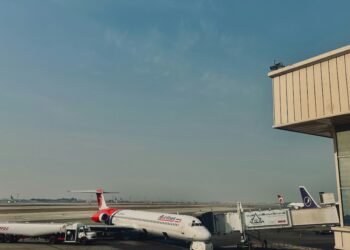 Iranian Airlines Face Regional Flight Restrictions As US Sanctions Take Effect