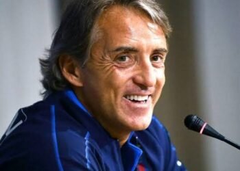 Mancini dismisses Manchester City contract questions over financial case