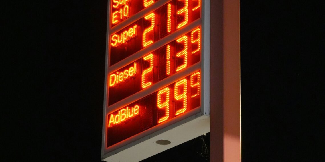 More US Refineries Won’t Cut Gas Prices Soon