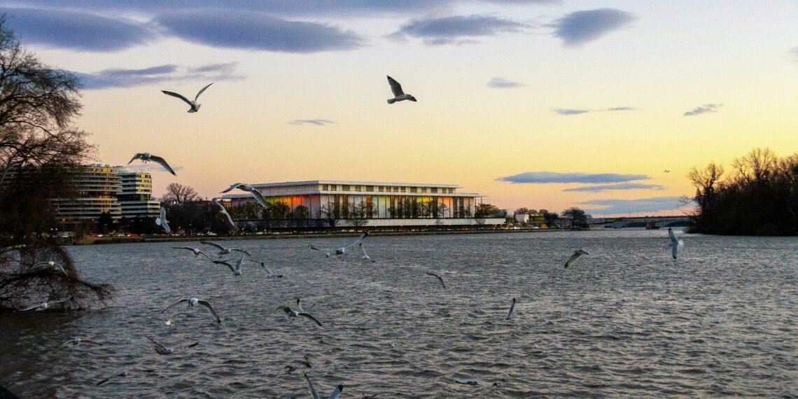 US Senator Blocks Bill Restricting Trump’s Power To Demolish Kennedy Center