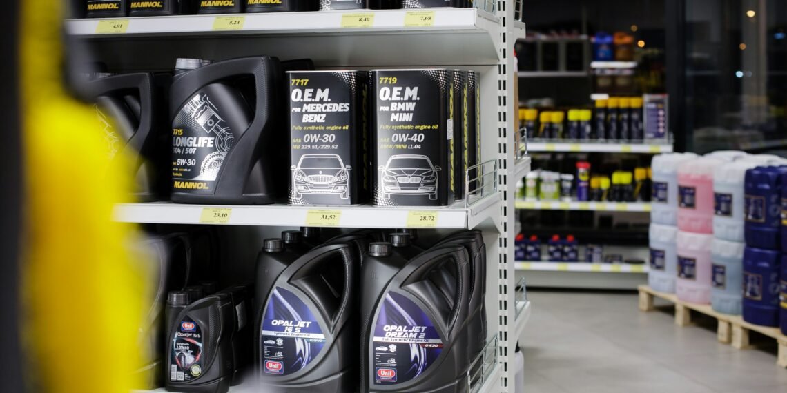 US Retailers Ration Motor Oil As Prices Nearly Quadruple
