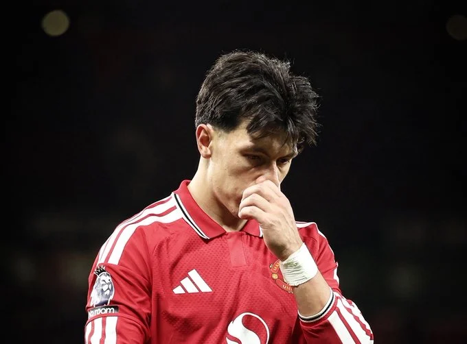 Lisandro Martinez Apologises to Manchester United After Dissing Club Bosses