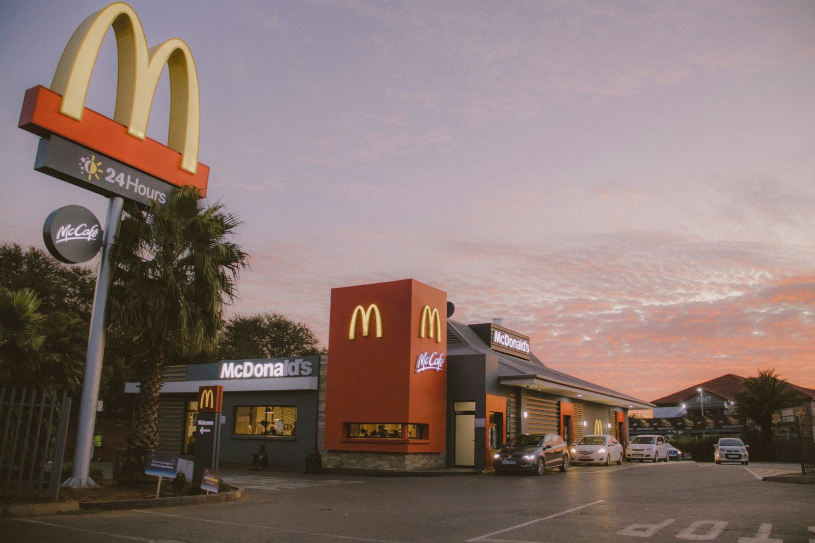 McDonald’s Faces Lawsuit Over Claims McRib Sandwich Misleads Customers