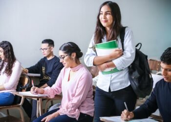 Columbia Alerts Students as DHS Proposes $70,000 OPT Fee