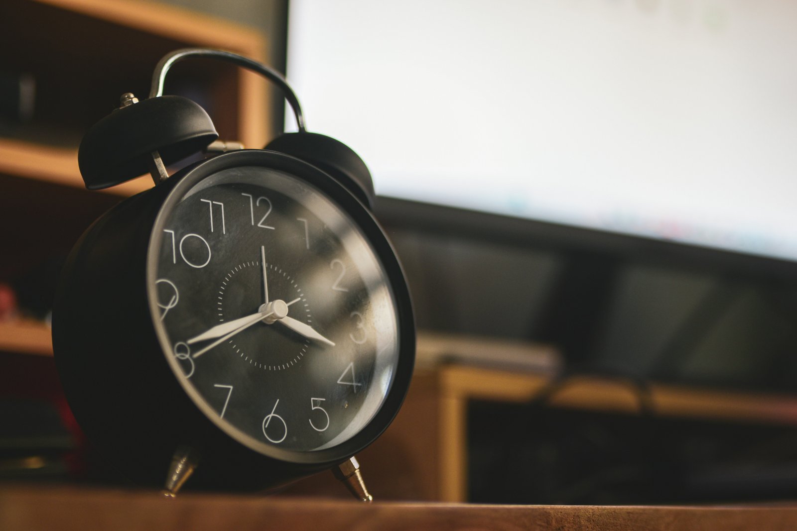 Daylight Saving Time Ends Sunday as Clocks Fall Back Across US