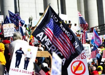No Kings Rallies Sweep US as Organisers Urge Early Voting in Midterms