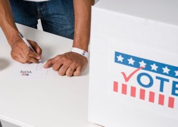 Democrats Open 10-Point Lead in Final Days Before Midterms, Poll Finds
