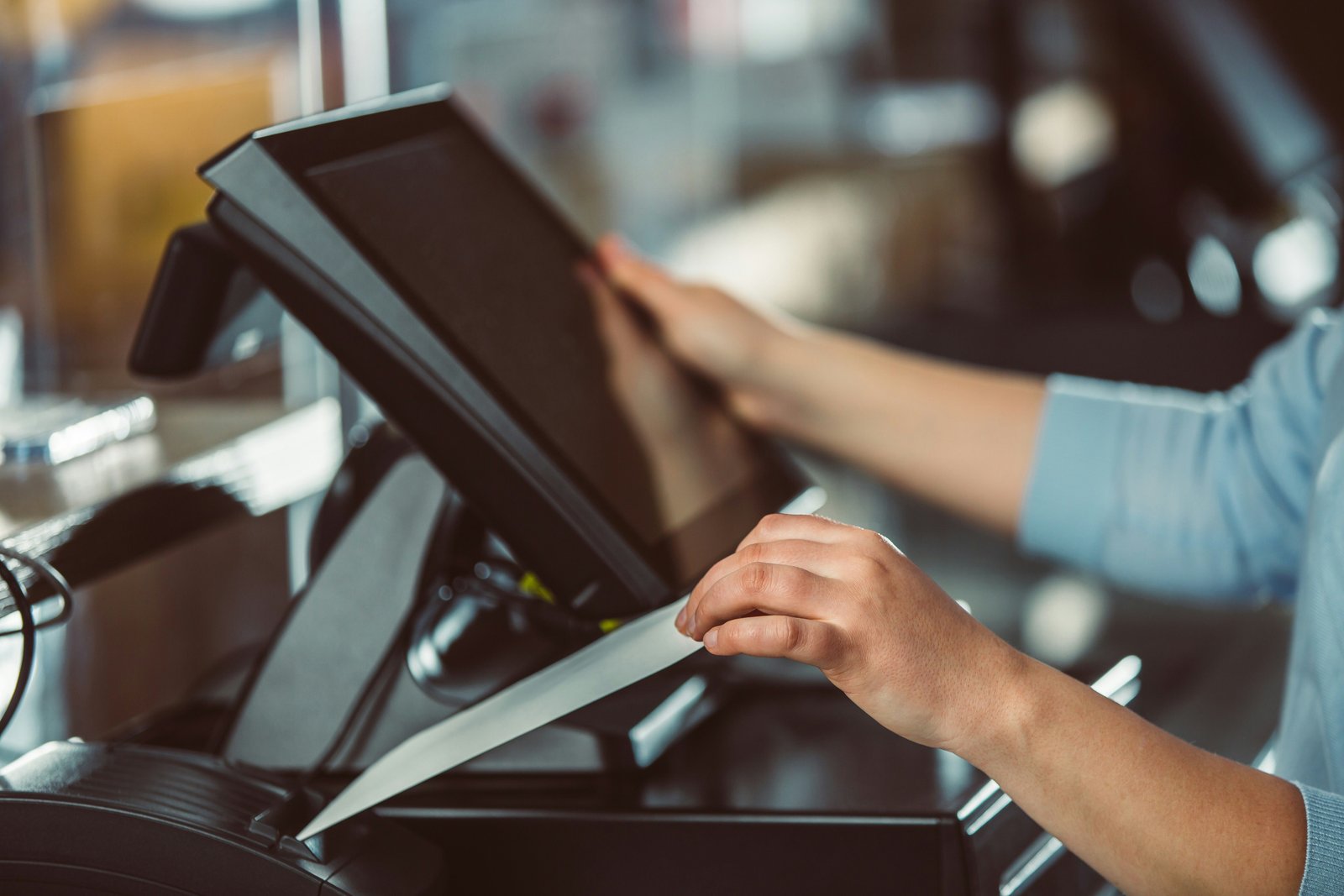 Stores Reverse Course on Self-Checkout as Theft and Frustration Rise